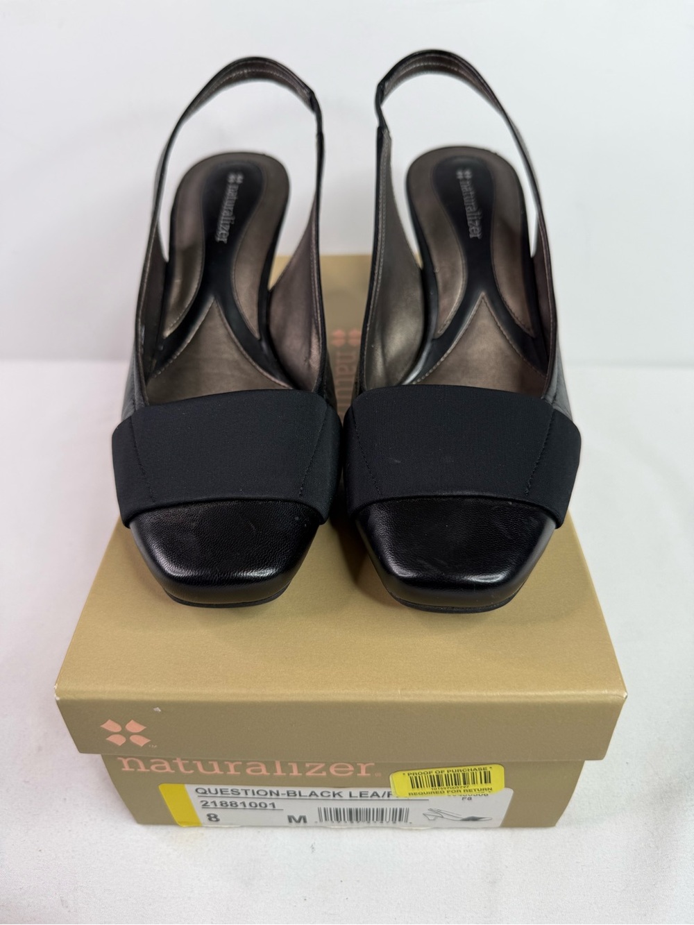 Naturalizer Question Black Closed Toe Slingback Low Block Leather Heels Size 8